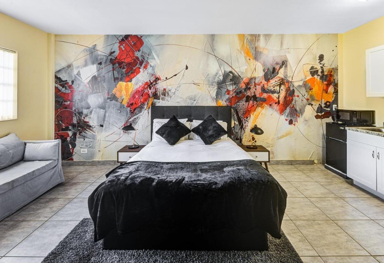 Private Hallandale Beach Studio Wbath Walking Distance To The Beach Pool Free Parking Exterior foto