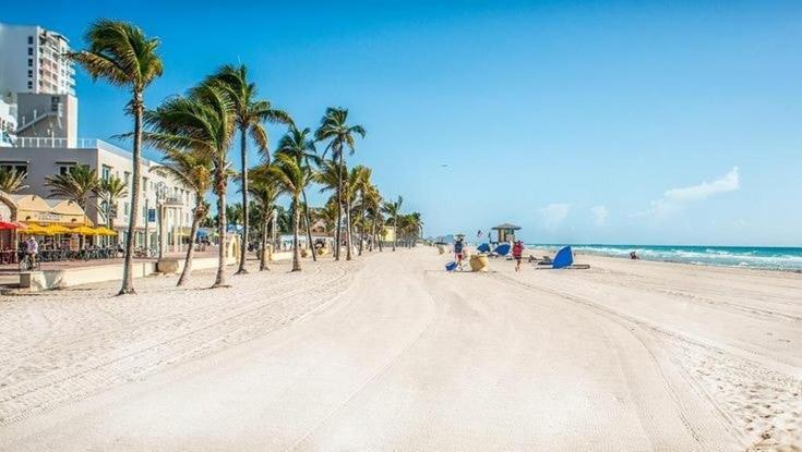 Private Hallandale Beach Studio Wbath Walking Distance To The Beach Pool Free Parking Exterior foto